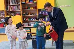 2025-ochronka-pilzno-iluzjonista-3