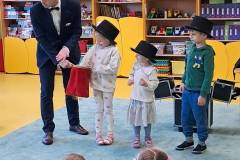 2025-ochronka-pilzno-iluzjonista-4