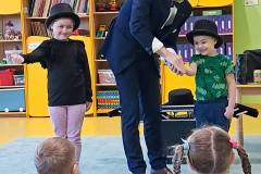 2025-ochronka-pilzno-iluzjonista-6