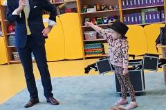 2025-ochronka-pilzno-iluzjonista-9