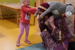 2025-ochronka-pilzno-teatr-o-dobrym-czlowieku-5