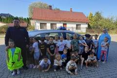 2025-ochronka-pilzno-policjant-1