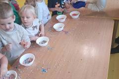 2025-ochronka-pilzno-sredniaki-zdobia-pierniki-3