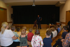 ochronka-tuchow-2025-policjant-6