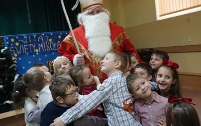 Świty Mikołaj Kocha wszystkie dzieci