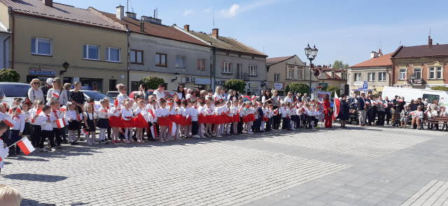 2025-ochronka-Pilzno-dzien Flagi (6)