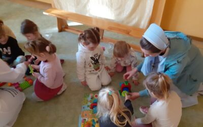 „Kosmos” – zajęcia z&nbsp;robotyki