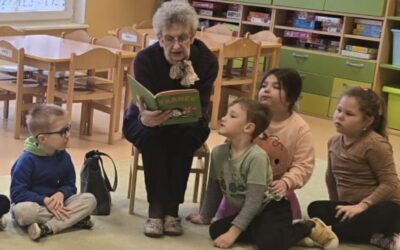 📚 Czytanie bajek, które łączy pokolenia
