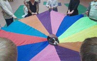 Zajęcia edukacyjne z psami terapeutycznymi