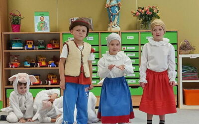 🙏 Matki Bożej Różańcowej – wspólna modlitwa i opowieść o Fatimie